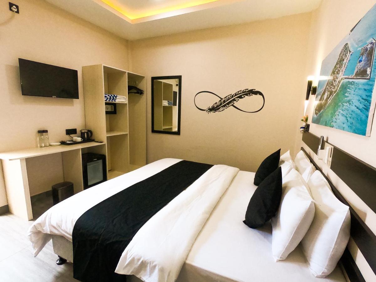 Infinity Dhiffushi酒店 外观 照片
